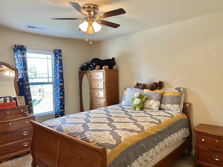 Photo 15 of 17 - 1759 Elyse Springs Dr, Lawrenceville, GA 30045
