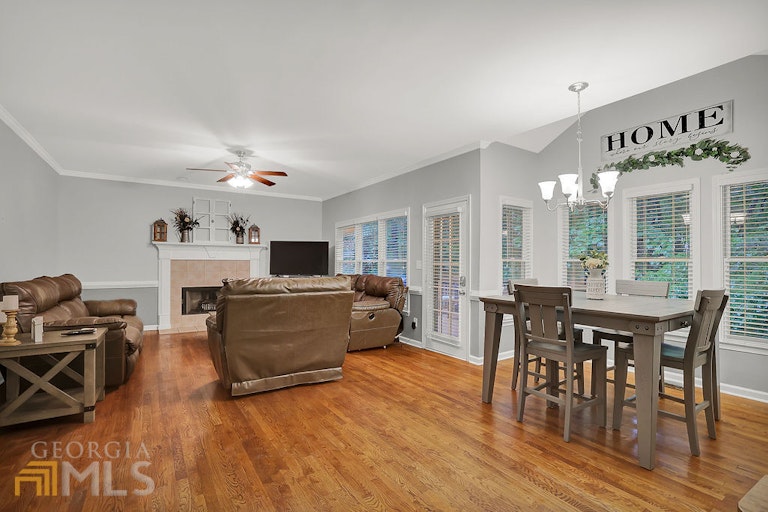 Photo 11 of 35 - 716 Braidwood Rdg NW, Acworth, GA 30101