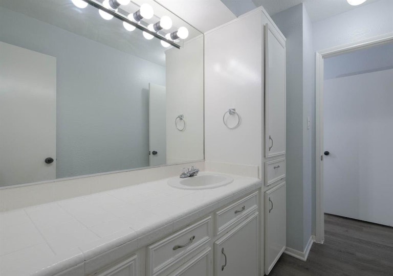 Photo 19 of 27 - 13411 Ravensway Dr, Cypress, TX 77429