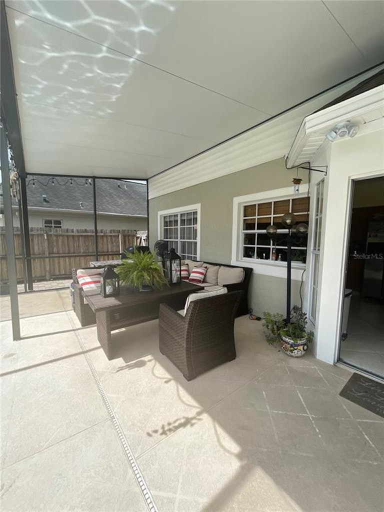 Photo 34 of 50 - 10521 Cherry Oak Cir, Orlando, FL 32817