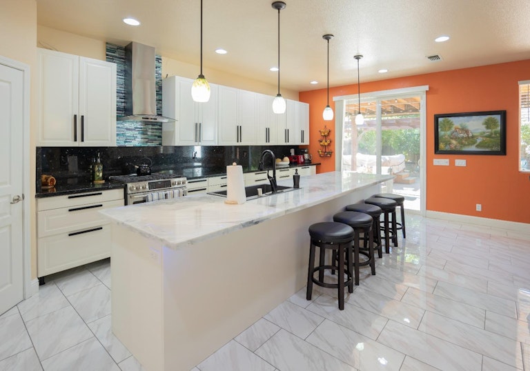 Photo 9 of 36 - 1002 Heritage Way, Yuba City, CA 95991