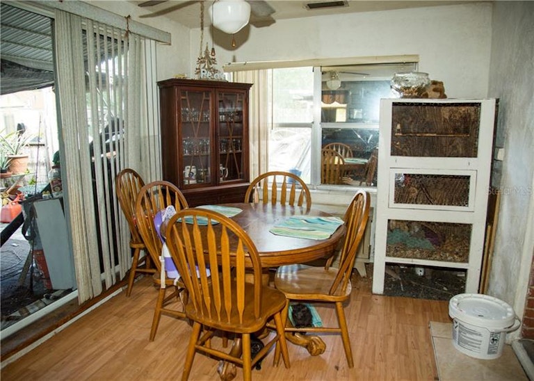 Photo 5 of 11 - 2245 Chatlin Rd, Holiday, FL 34691