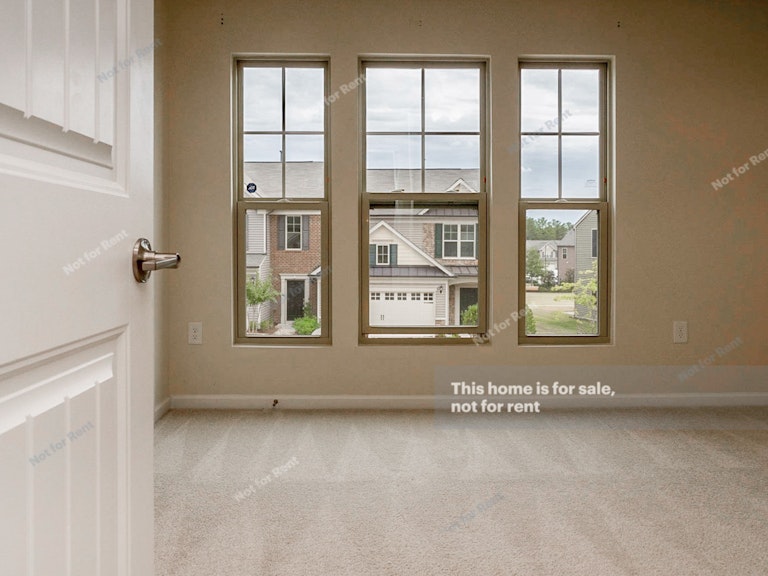 Photo 22 of 33 - 222 Lynchwick Ln, Durham, NC 27703