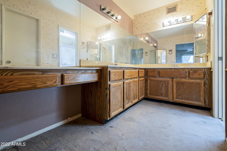 Photo 19 of 32 - 2541 E Wagoner Rd, Phoenix, AZ 85032