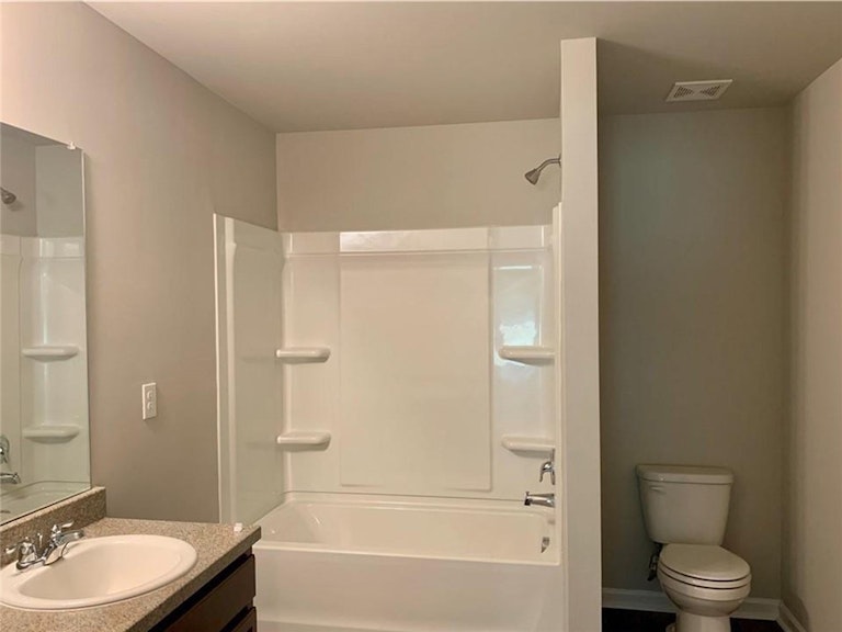 Photo 14 of 27 - 1220 Thea Cv, New Braunfels, TX 78130