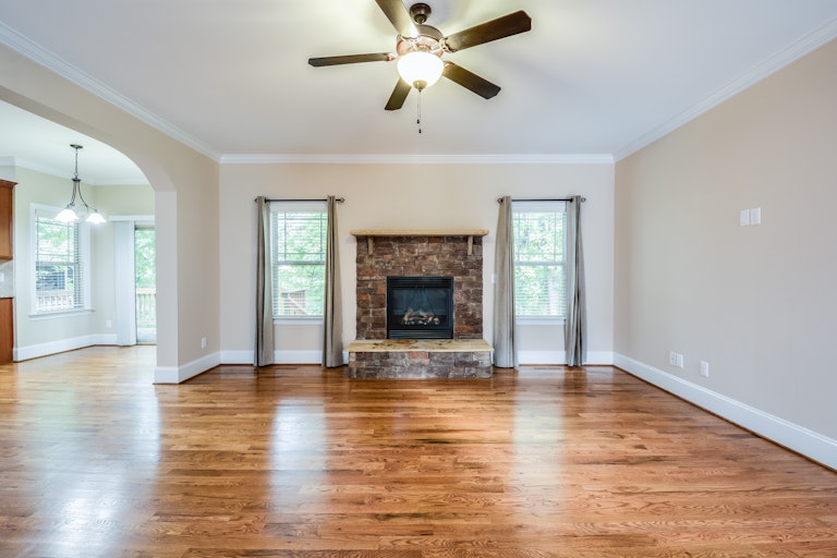Photo 3 of 17 - 203 McKnitt Pl, Garner, NC 27529