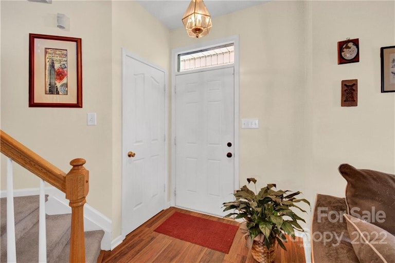 Photo 4 of 18 - 8518 Mineral Ridge Way, Charlotte, NC 28269