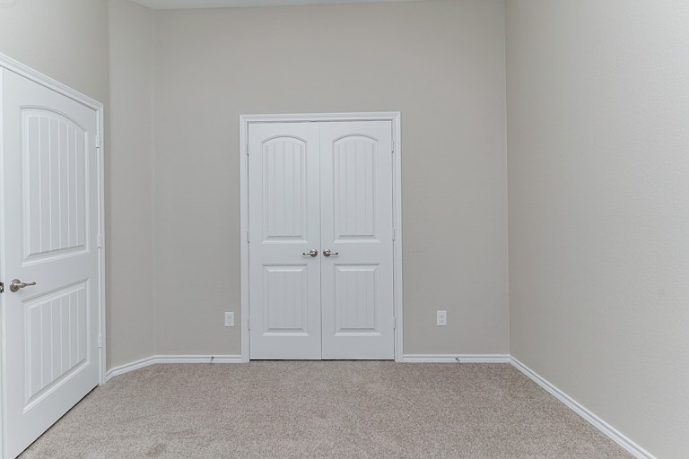 Photo 24 of 25 - 8945 Jewel Flower Dr, Fort Worth, TX 76131