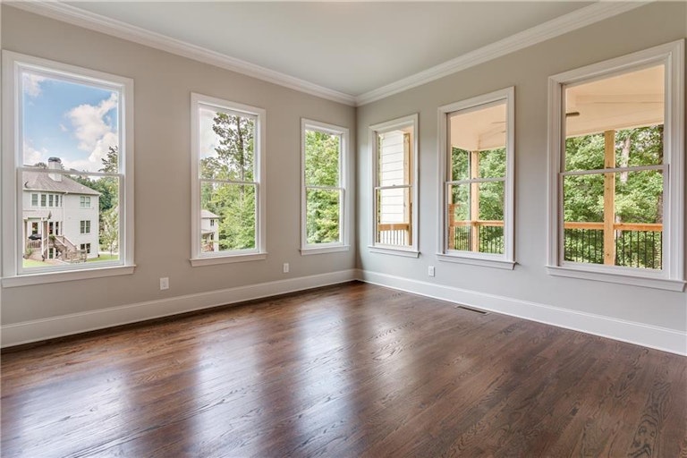 Photo 21 of 41 - 3913 Chapel Heights Dr, Marietta, GA 30062