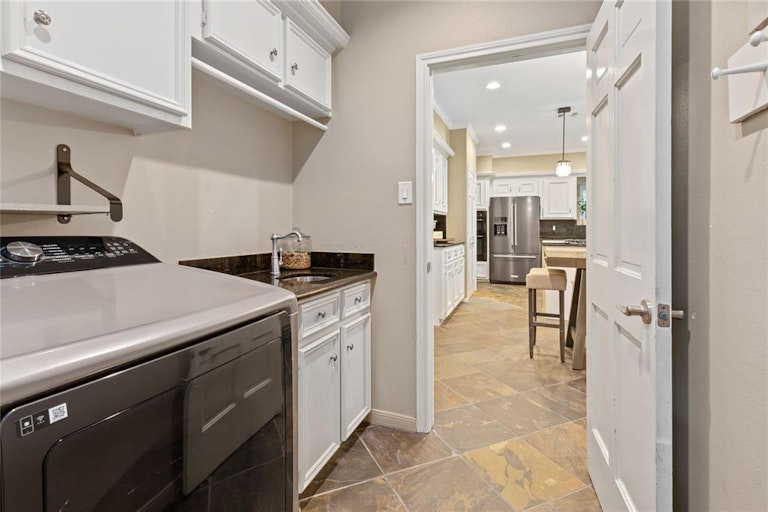 Photo 40 of 41 - 2715 Rustic Woods Dr, Kingwood, TX 77345