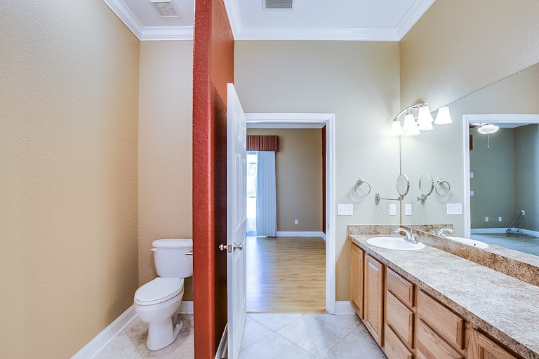 Photo 17 of 35 - 12136 Palm St, San Antonio, FL 33576