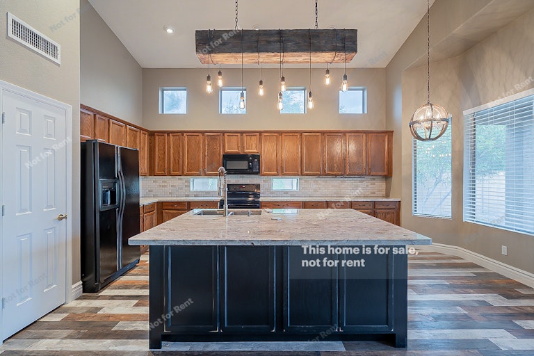 Photo 4 of 26 - 40140 N Gershwin Dr, Anthem, AZ 85086