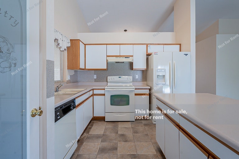 Photo 4 of 24 - 970 W 18th Ave, Apache Junction, AZ 85120