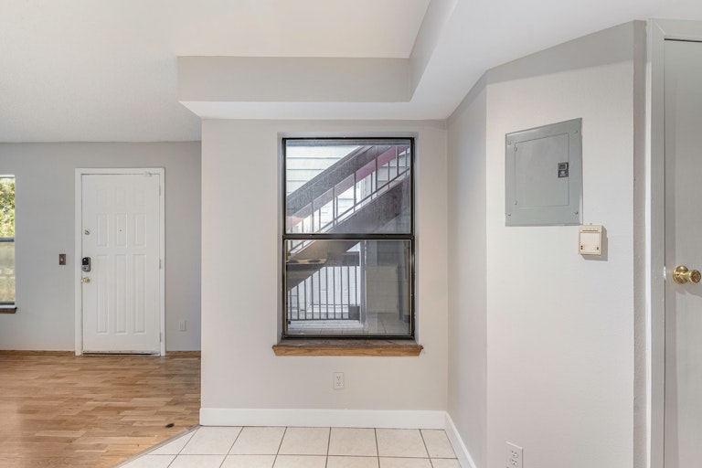 Photo 8 of 13 - 919 S Dawson Way #11, Aurora, CO 80012