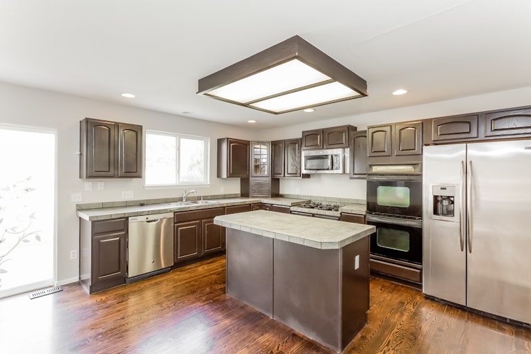 Photo 4 of 25 - 1715 Paonia Ct, Castle Rock, CO 80109
