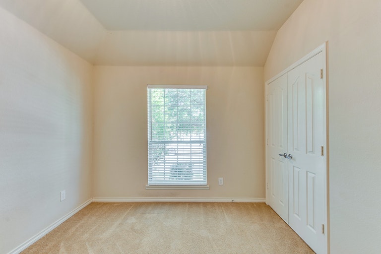 Photo 26 of 31 - 7809 Loma Alta Trl, McKinney, TX 75070