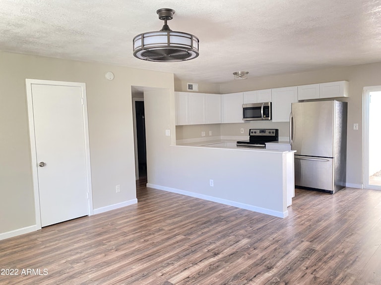 Photo 3 of 24 - 4514 W Maryland Ave, Glendale, AZ 85301
