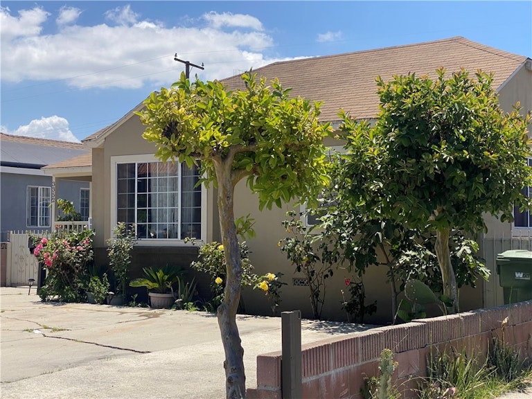 Photo 4 of 28 - 3352 Marine Ave, Gardena, CA 90249