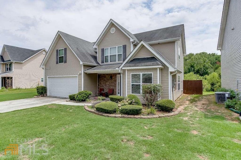 Photo 2 of 41 - 3248 Meadow Point Dr, Snellville, GA 30039