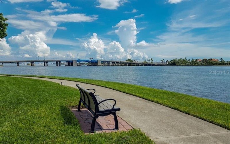 Photo 15 of 25 - 7892 Sailboat Key Blvd S #505, South Pasadena, FL 33707