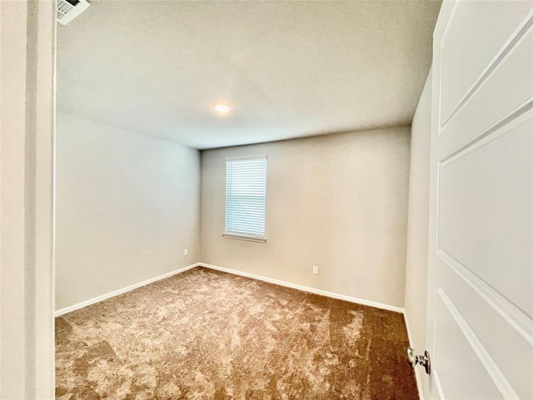 Photo 20 of 39 - 3209 Puffin Ln, Celina, TX 75009