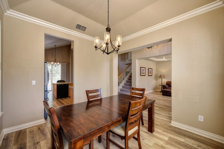 Photo 7 of 42 - 12017 Gold Pointe Ln, Gold River, CA 95670