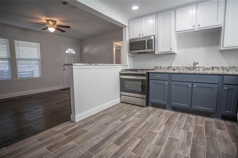 Photo 6 of 13 - 2015 May St, Fort Worth, TX 76110