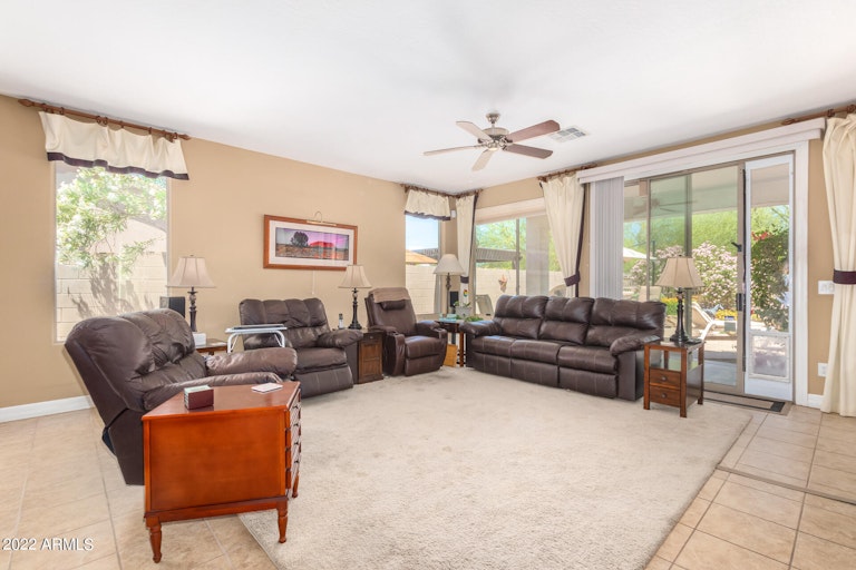 Photo 8 of 30 - 9003 S 53rd Dr, Laveen, AZ 85339