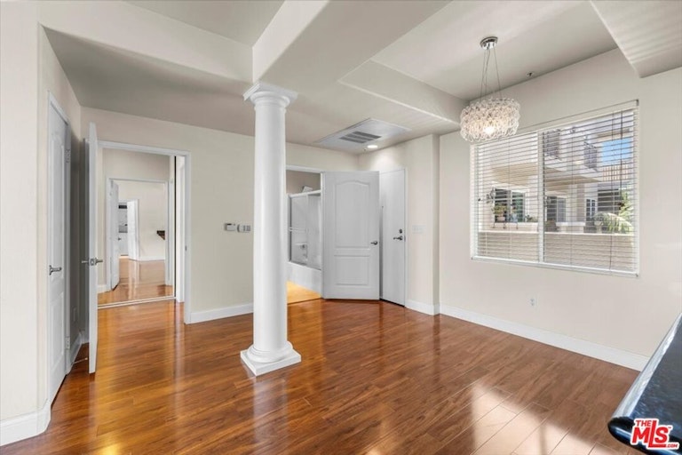 Photo 5 of 20 - 4060 Glencoe Ave #308, Marina Del Rey, CA 90292