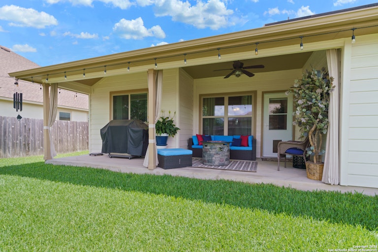 Photo 30 of 36 - 15807 Fox Ln, Selma, TX 78154