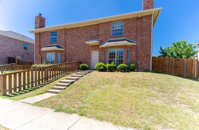 Photo 21 of 22 - 1953 Timber Oaks Dr, Garland, TX 75040