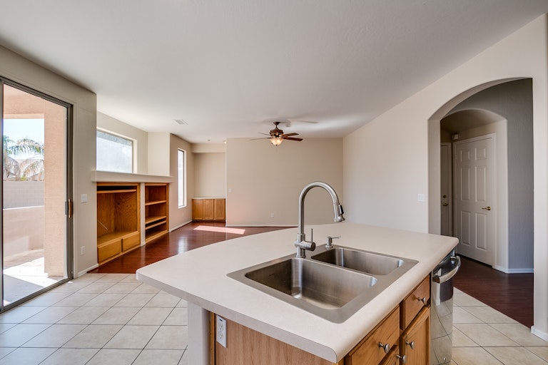 Photo 9 of 29 - 8425 W Cocopah St, Tolleson, AZ 85353