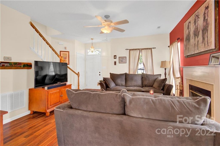 Photo 7 of 18 - 8518 Mineral Ridge Way, Charlotte, NC 28269
