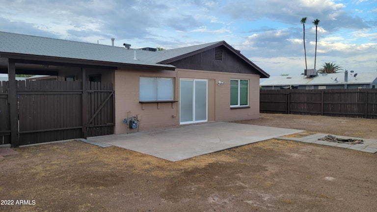 Photo 4 of 20 - 2228 W Danbury Rd, Phoenix, AZ 85023