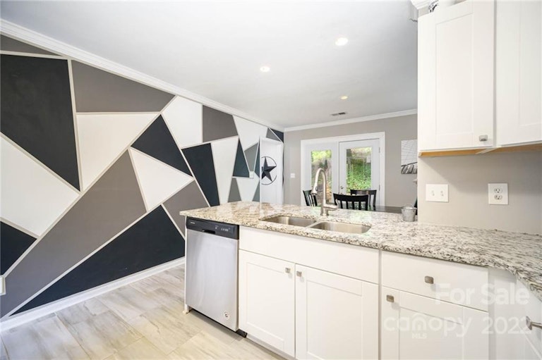 Photo 12 of 28 - 1129 Well Spring Dr, Charlotte, NC 28262