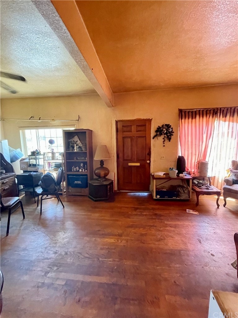 Photo 16 of 31 - 5415 Ash St, Los Angeles, CA 90042