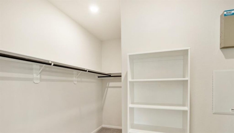 Photo 13 of 20 - 6839 Escondido Dr, Rosharon, TX 77583