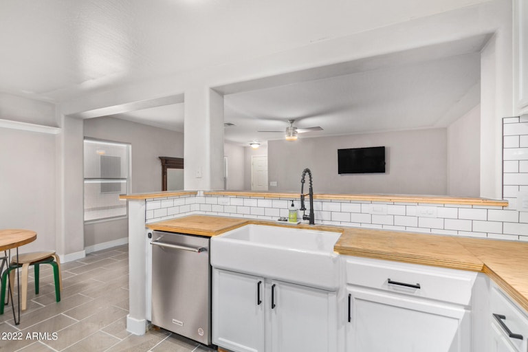 Photo 11 of 25 - 1550 S 228th Ln, Buckeye, AZ 85326