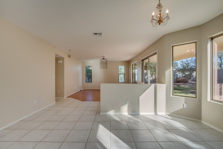Photo 6 of 35 - 16423 N 39th Pl, Phoenix, AZ 85032