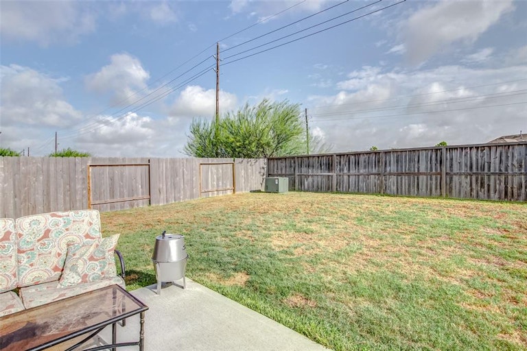 Photo 38 of 42 - 23330 Dovetail Colony Ct, Katy, TX 77493