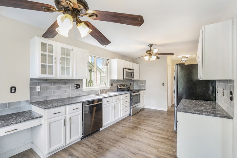 Photo 3 of 17 - 4258 Brandon Ave, Broomfield, CO 80020
