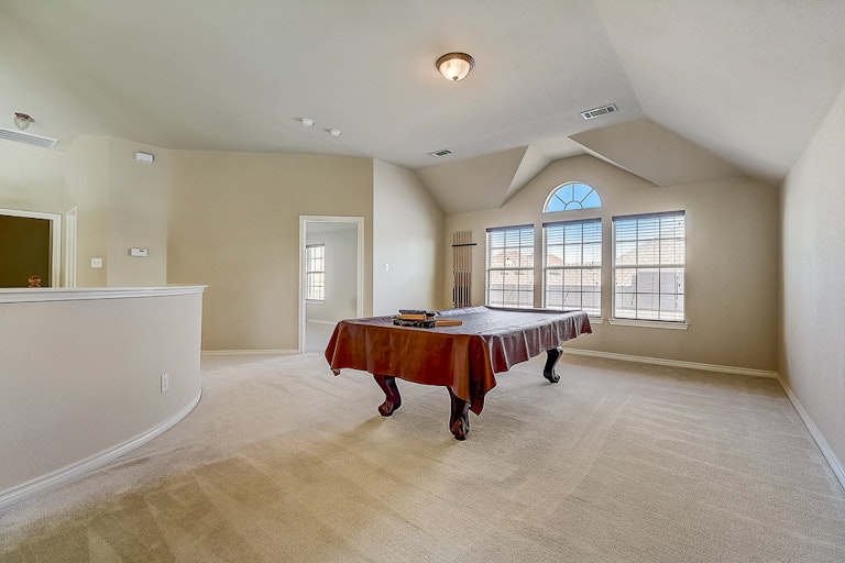 Photo 8 of 36 - 5712 Southern Pines Ct, Frisco, TX 75036
