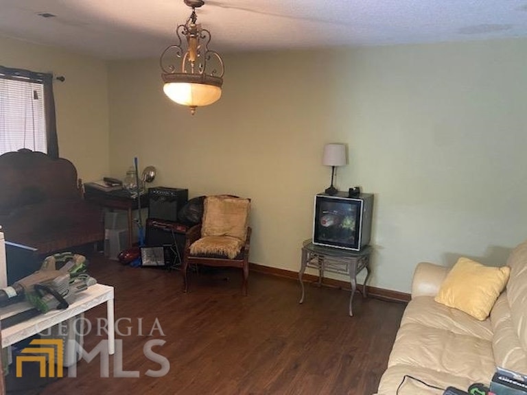 Photo 4 of 6 - 768 Post Road Ln, Stone Mountain, GA 30088