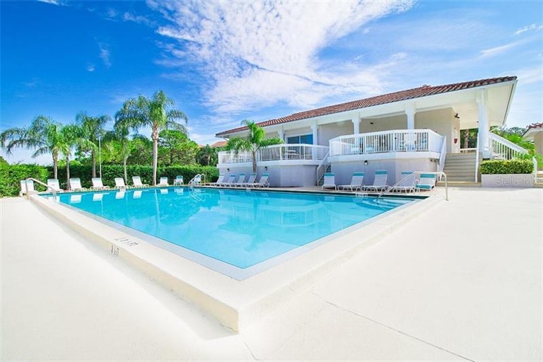 Photo 20 of 25 - 1800 Mariner Dr #11, Tarpon Springs, FL 34689