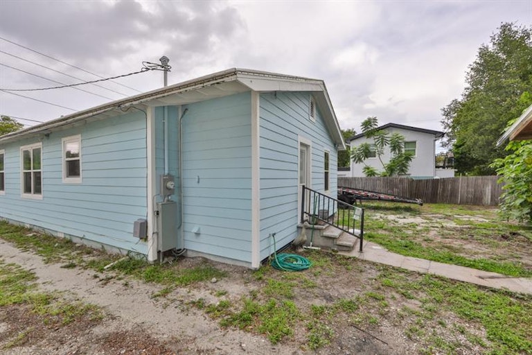 Photo 22 of 25 - 1138 Belleair Rd, Clearwater, FL 33756