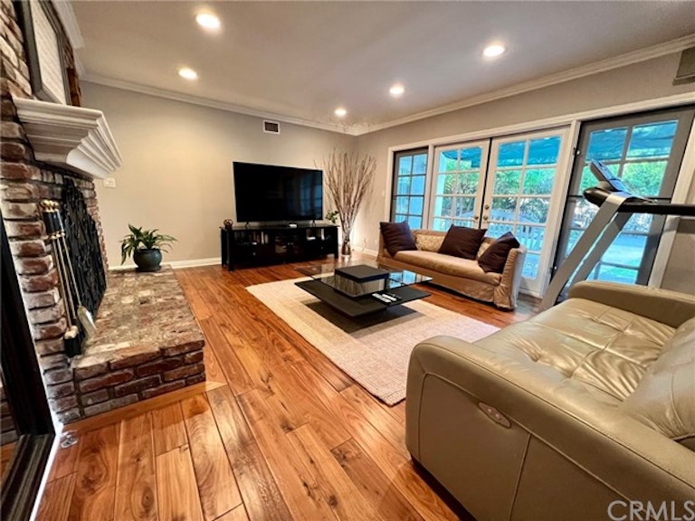 Photo 9 of 35 - 6726 La Presa Dr, San Gabriel, CA 91775
