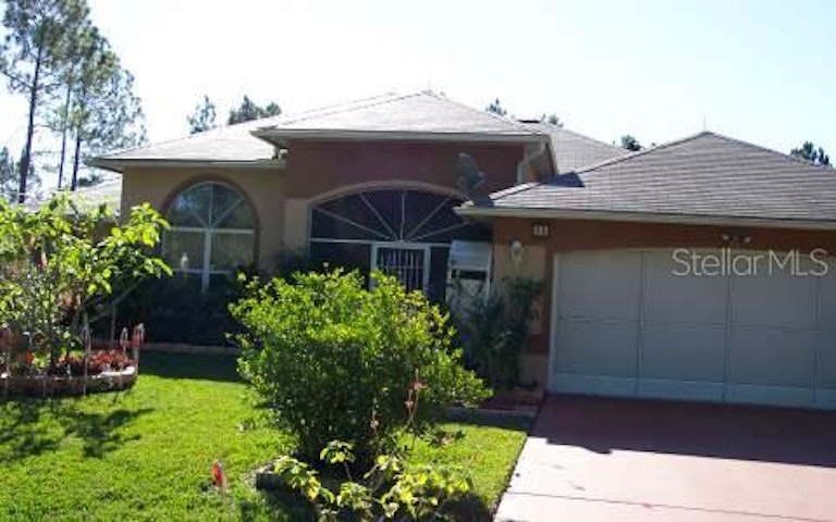Photo 1 of 1 - 53 Robinson Dr, Palm Coast, FL 32164