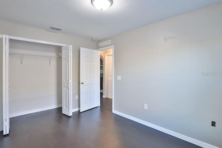 Photo 20 of 25 - 815 Brenton Leaf Dr, Ruskin, FL 33570
