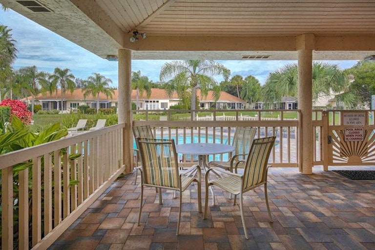 Photo 24 of 38 - 602 Marcus St #22, Venice, FL 34285