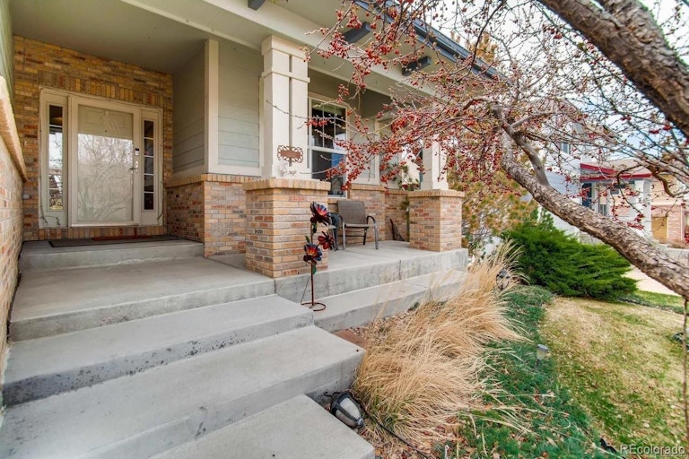 Photo 3 of 25 - 16760 E 101st Ave, Commerce City, CO 80022